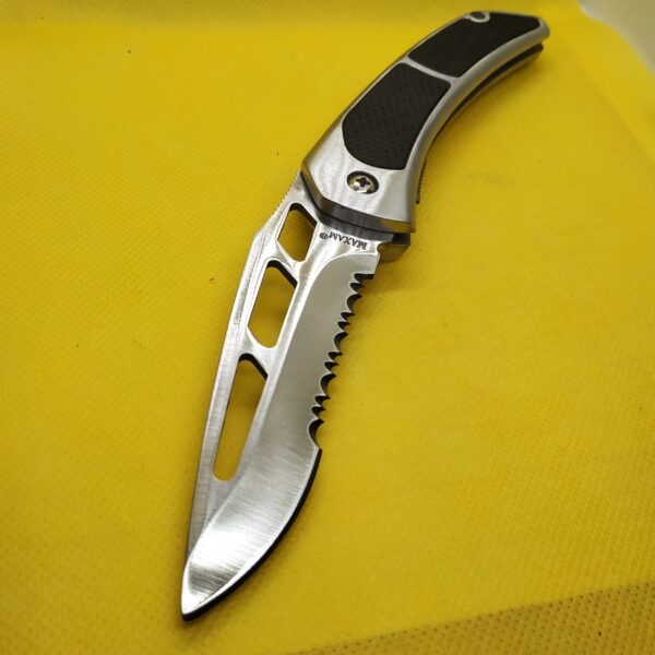 Maxam Paralite Serrated Blade Folding Knife