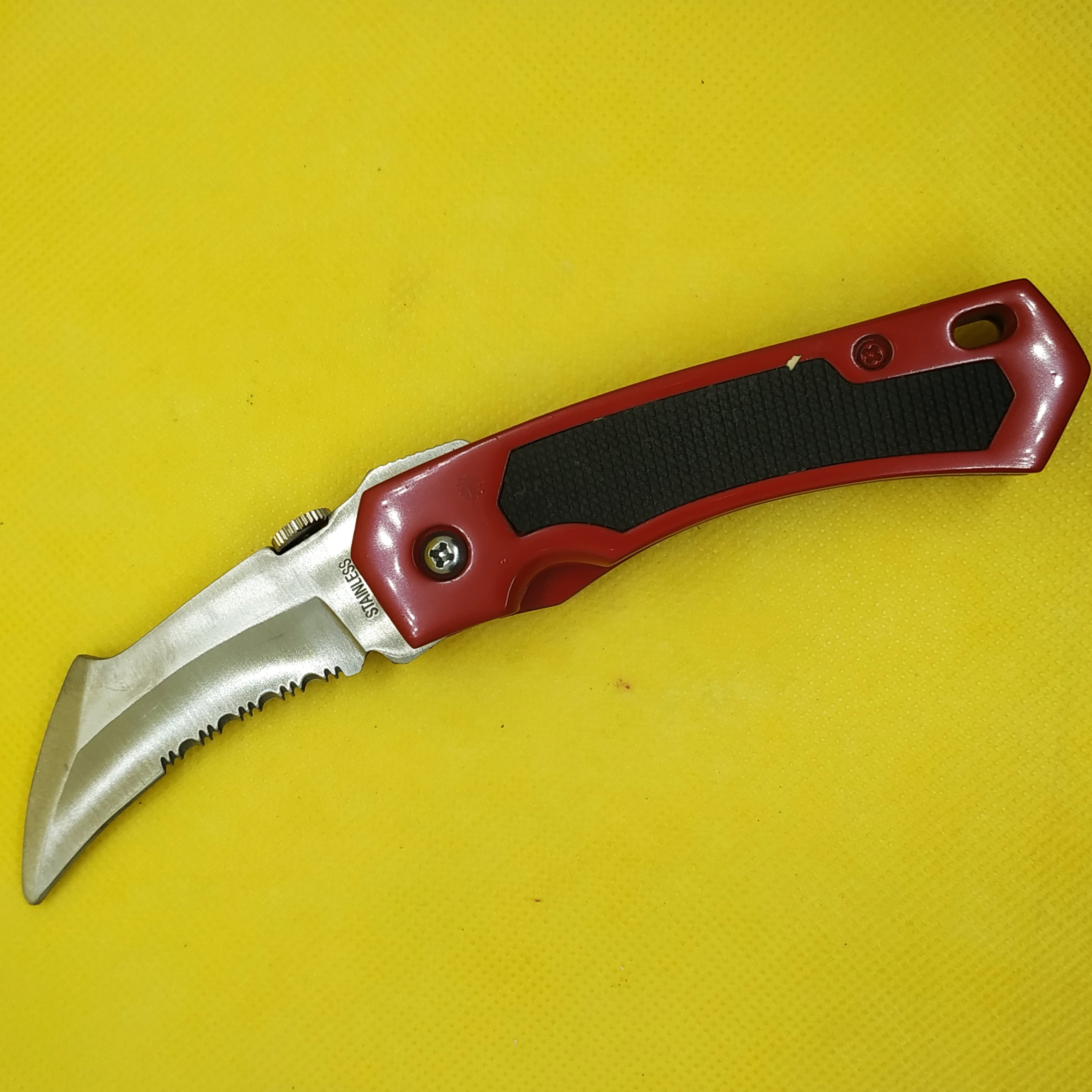 Curved Folding Knife KNIVESINDIA