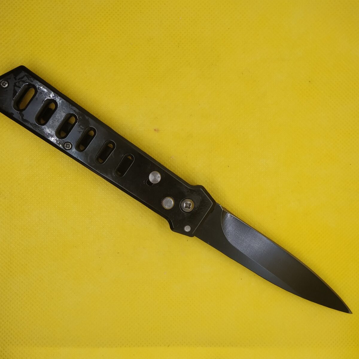 Push Button Blade Knife G - 36 - Image 1