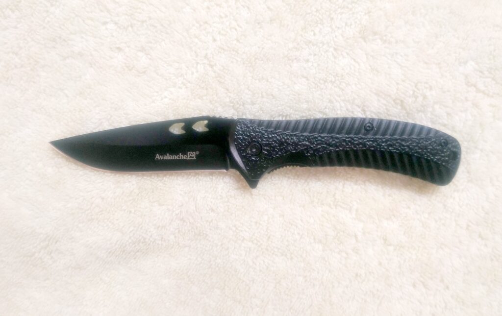 AVALANCHE ARROW BLADE FAST OPEN FOLDING POCKET KNIFE WITH NYLON CASE