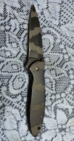 CAMO COLOR FOLDING KNIFE WITH BOTTOM AXIS LOCK - Image 2